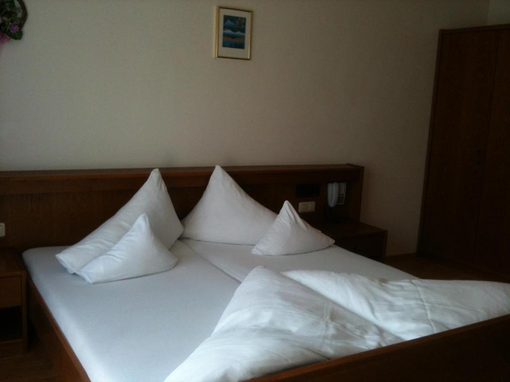 Pension Larchenhof Maurach  Rum bild